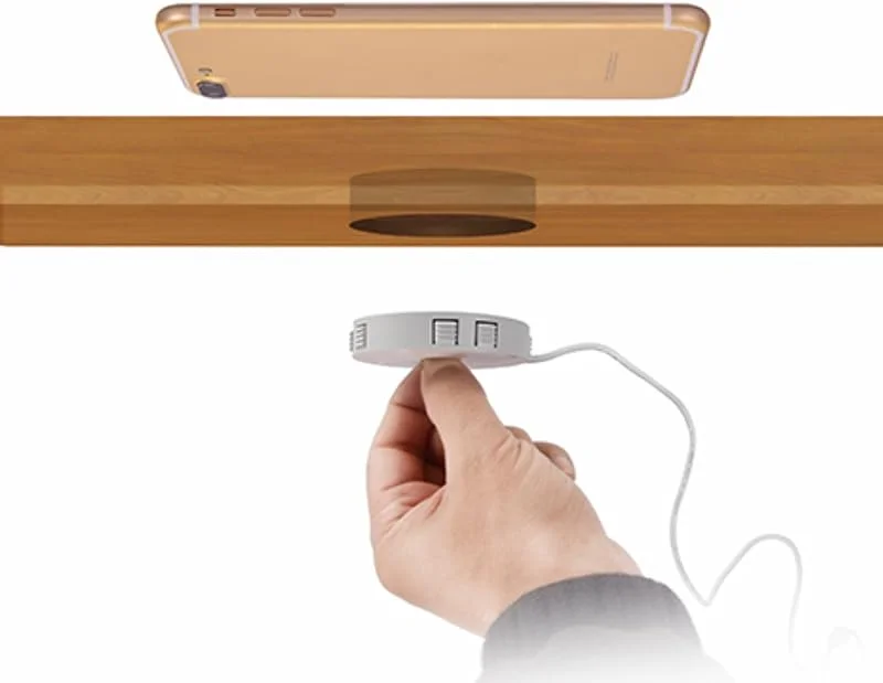 Inbyggd Qi-laddare snabbladdning trådlös induktionsladdare trådlös laddningsstation för smartphones och tillbehör — Mobil och surfplatta