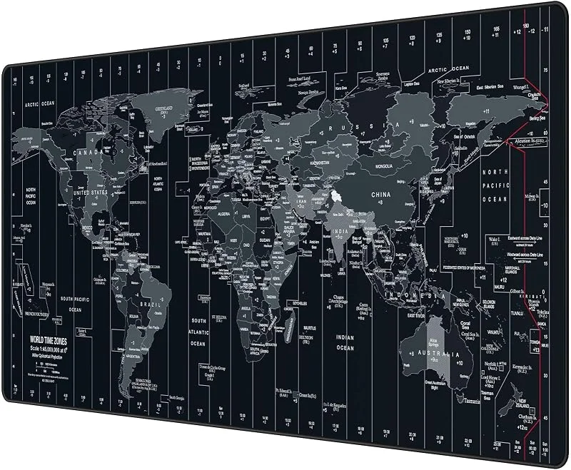 Spelmusmatta (900 x 400 x 3 mm) utökad, halkfri skrivbordsdyna med precisionslåsta kanter, bekväm tangentbordsmatta för kontorsspelare hem - svart världskarta — Datortillbehör